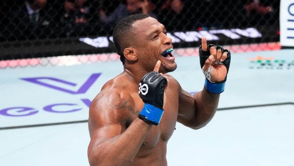 Jailton Almeida veut Tai Tuivasa, il se voit combattre pour le titre de poids lourds de l'UFC en 2024 | UFC Charlotte