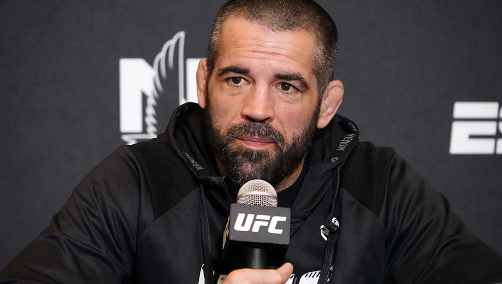 Matt Brown respecte les exploits passés de Conor McGregor “mais à ce jour, c'est un bon à rien”