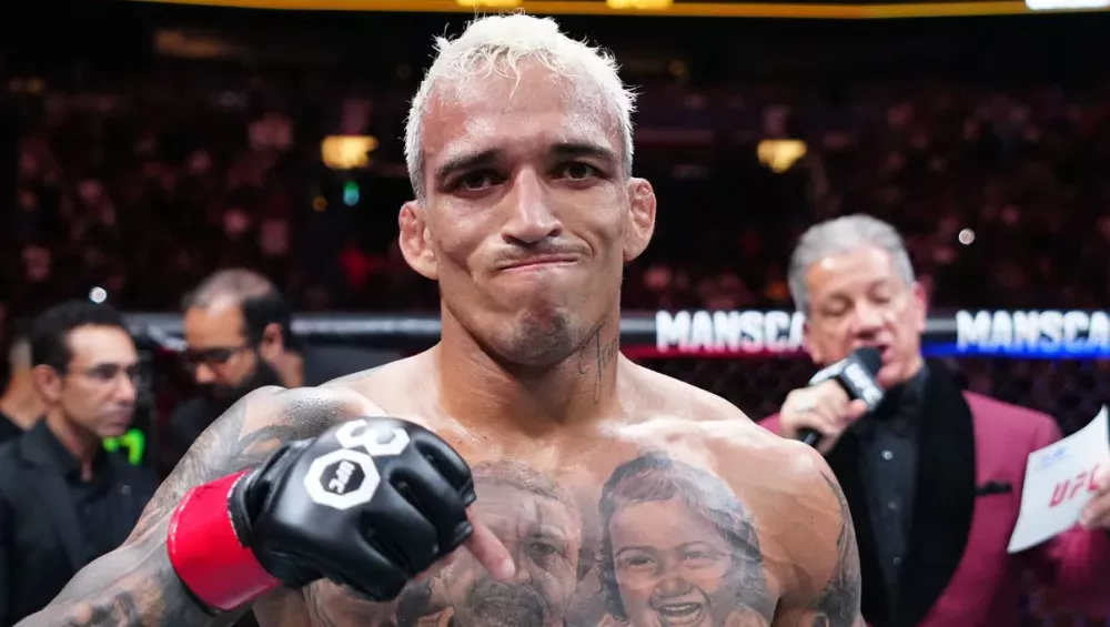 Charles Oliveira demande une revanche contre Islam Makhachev après sa victoire à l'UFC 289