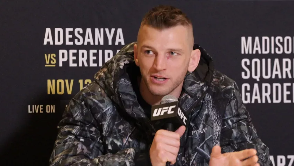 Dan Hooker dit que la ceinture BMF entre Dustin Poirier et Justin Gaethje est un combat ridicule