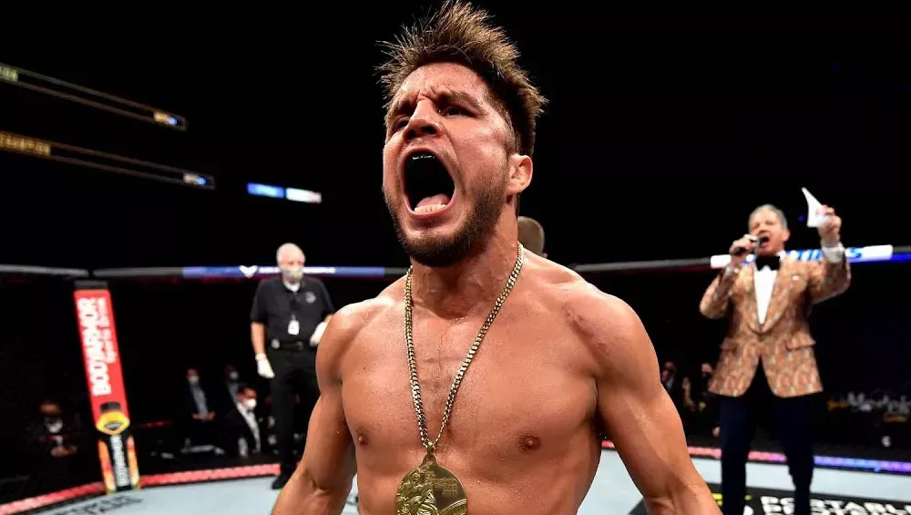 Henry Cejudo s'en est pris à Conor McGregor alors que l'Irlandais continue de faire face à ses récents problèmes juridiques