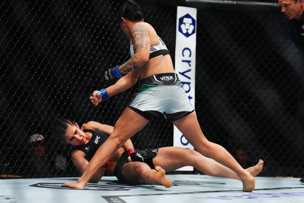 UFC 290 - Yazmin Jauregui vs Denise Gomes