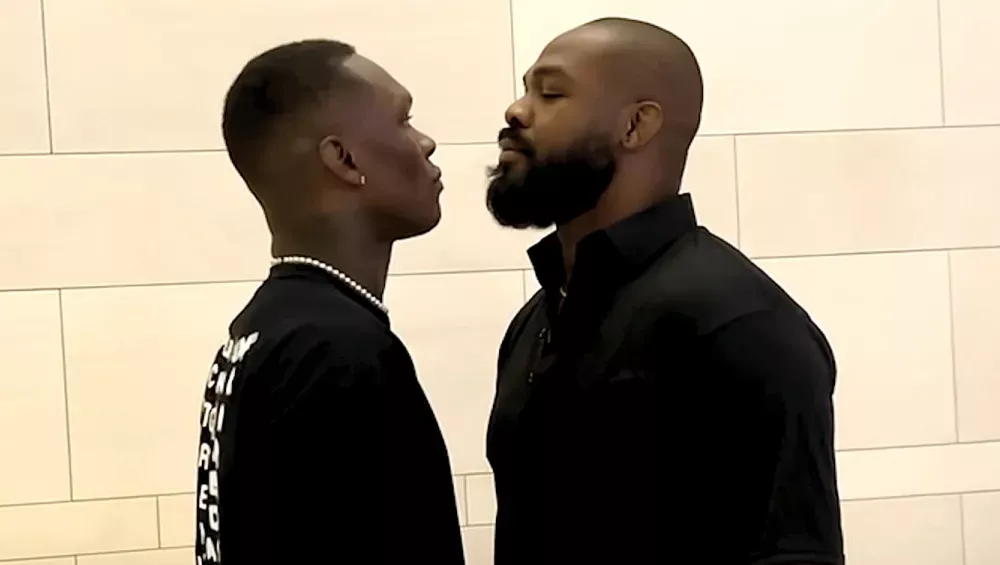 Israel Adesanya évoque des projets d'entraînement avec Jon Jones