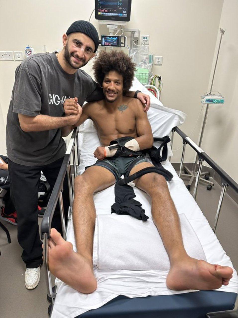 Alex Caceres partage une radiographie de son avant-bras cassé | UFC on ESPN+ 83