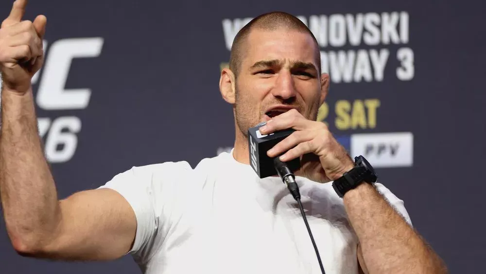 Dana White : Le coup de poing de Sean Strickland à un fan n'était pas sérieux  | UFC 293