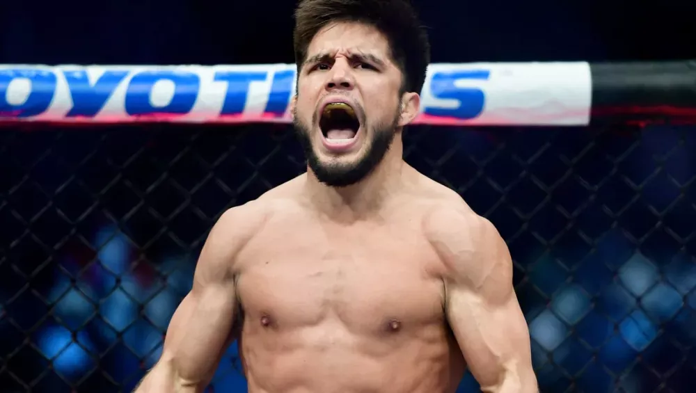 Henry Cejudo voit Ilia Topuria dominer Alexander Volkanovski