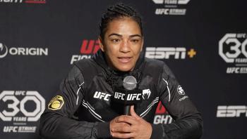 Viviane Araujo veut affronter un adversaire classé pour se rapprocher d'une opportunité de titre après l'UFC on ESPN+ 88