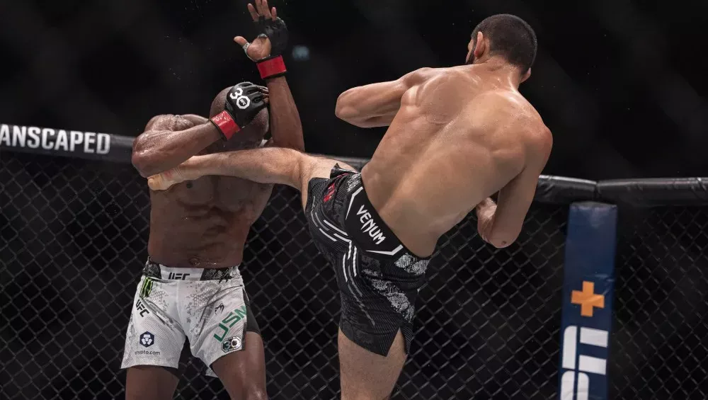 Khamzat Chimaev et Kamaru Usman se sont affrontés dans un combat compétitif  | UFC 294