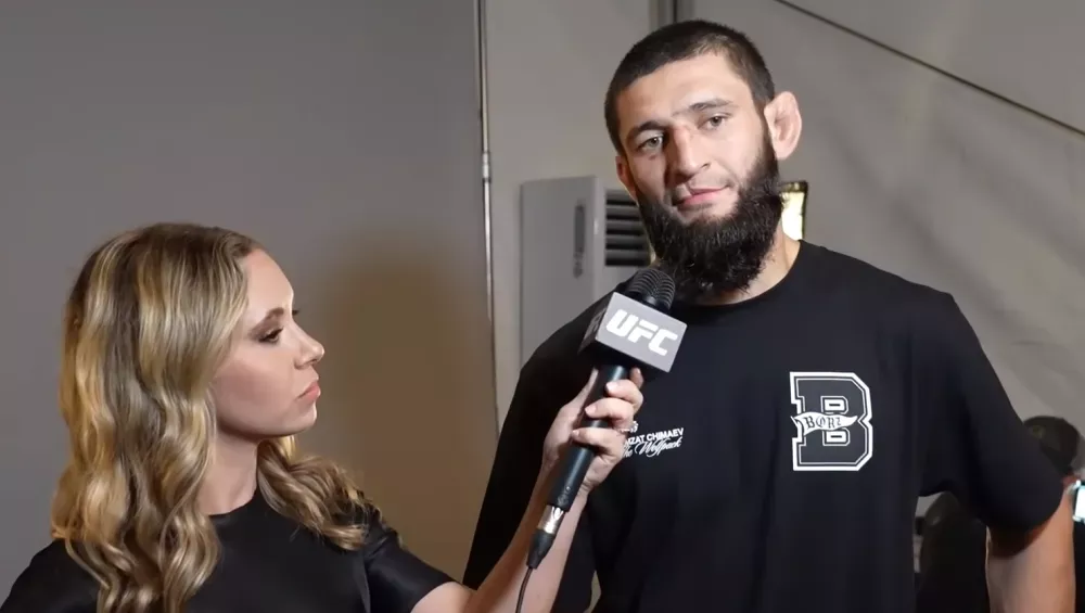 Khamzat Chimaev pense s'être fracturé la main droite au premier round  | UFC 294