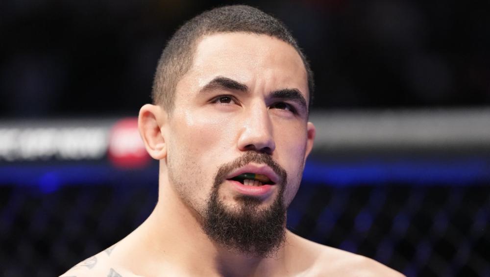 Robert Whittaker pense que Sean Strickland sera un test difficile pour Khamzat Chimaev