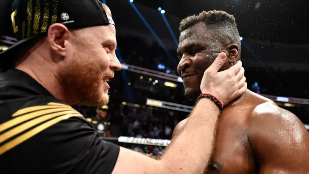 L'entraîneur de Francis Ngannou veut toujours Jon Jones et demande à l'UFC et au PFL de “mettre leurs égos de côté” pour y parvenir