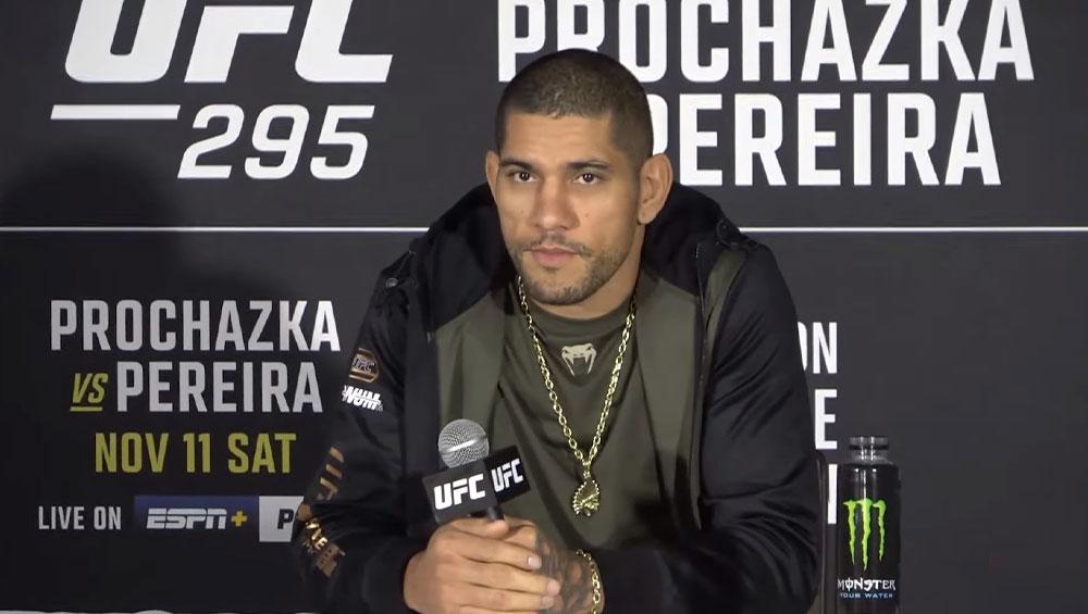 Alex Pereira admet avoir du mal à comprendre le style de Jiri Prochazka, mais c'est là que Glover Teixeira intervient | UFC 295