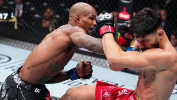 Jamall Emmers électrocute Dennis Buzukja dès le premier round | UFC 295
