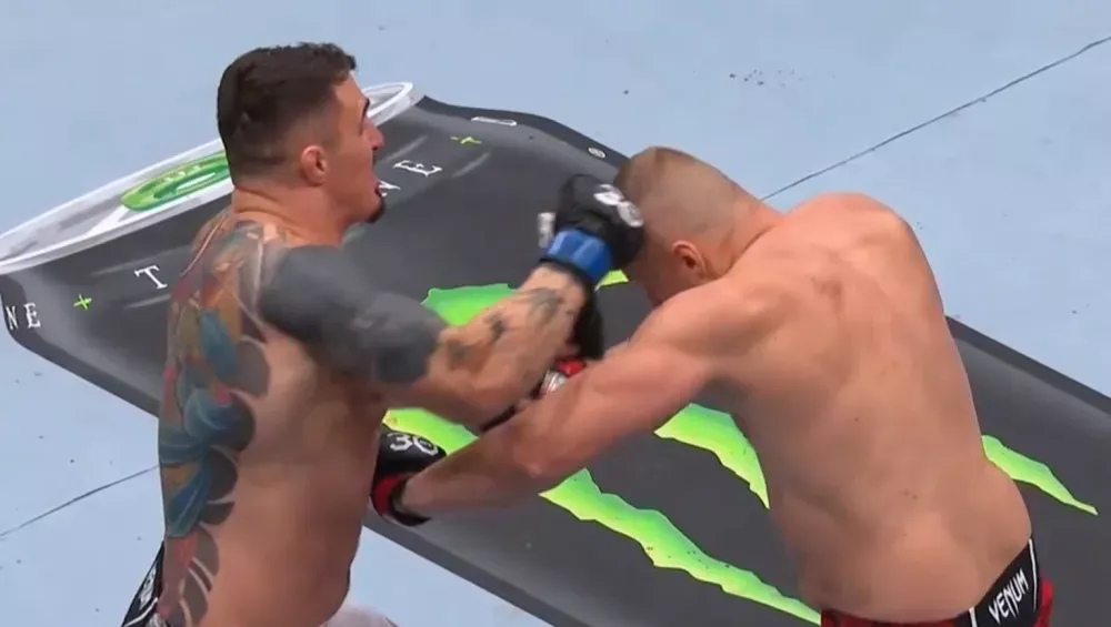 Tom Aspinall détruit Sergei Pavlovich et s'impose par KO à la première reprise | UFC 295