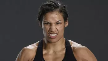 Julianna Pena n’est pas fan du combat pour le titre entre Raquel Pennington et Mayra Bueno Silva à l'UFC 297