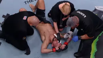 Jose Johnson l'emporte par soumission (étranglement arrière) à 4:49 du Round 3 | UFC on ESPN+ 90