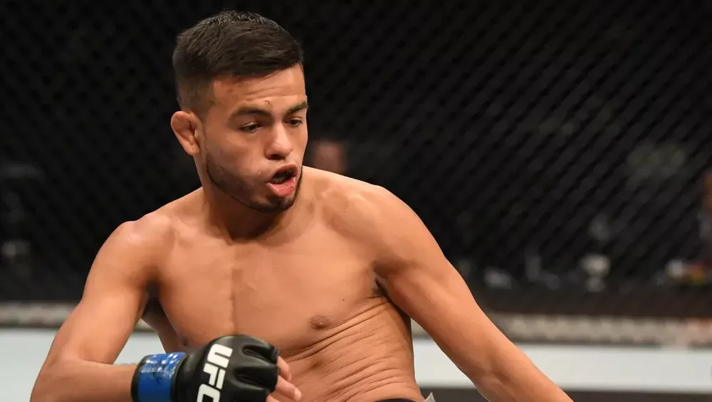 Brandon Royval explique comment sa défaite en 2021 contre Alexandre Pantoja l'a fait cesser de “se battre comme un idiot” | UFC 296