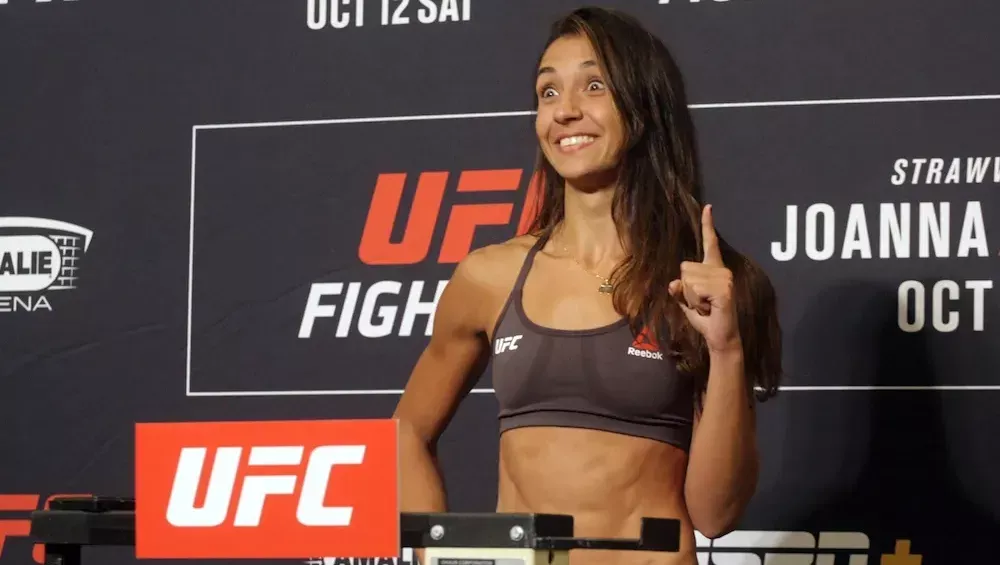 Amanda Ribas souhaite affronter Carla Esparza à l'UFC 300 : “Je veux quelqu'un de très bien classé”