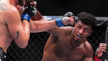 Alonzo Menifield domine Dustin Jacoby par décision unanime | UFC 296