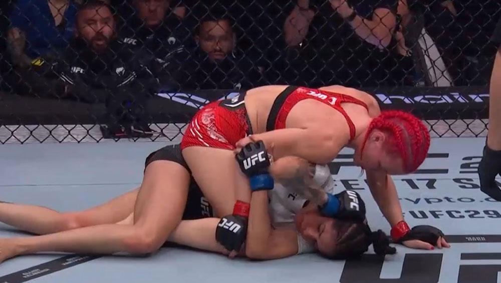 Gillian Robertson Domine Polyana Viana par TKO | UFC 297