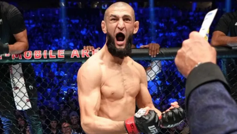 Khamzat Chimaev exprime sa frustration envers Dana White pour ne pas avoir la chance de combattre pour le titre à l'UFC 300