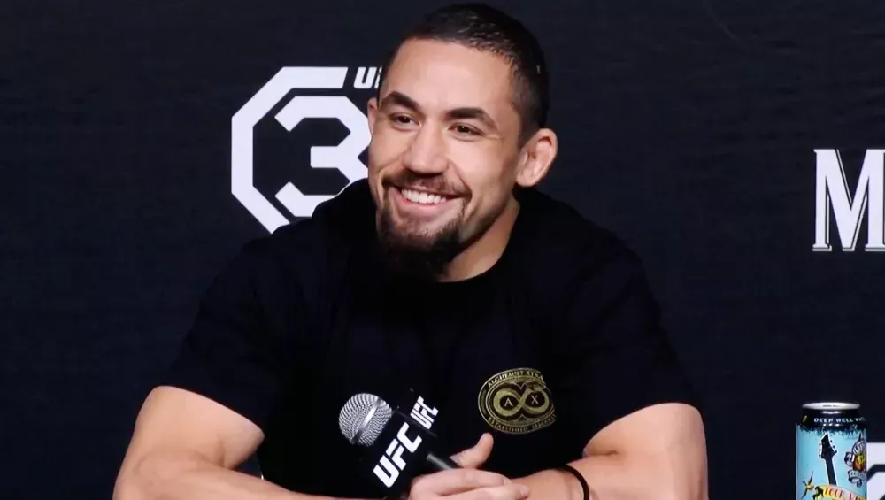 Robert Whittaker n’est “pas vraiment” inquiet de l'éventuel retrait de Paulo Costa de l'UFC 298