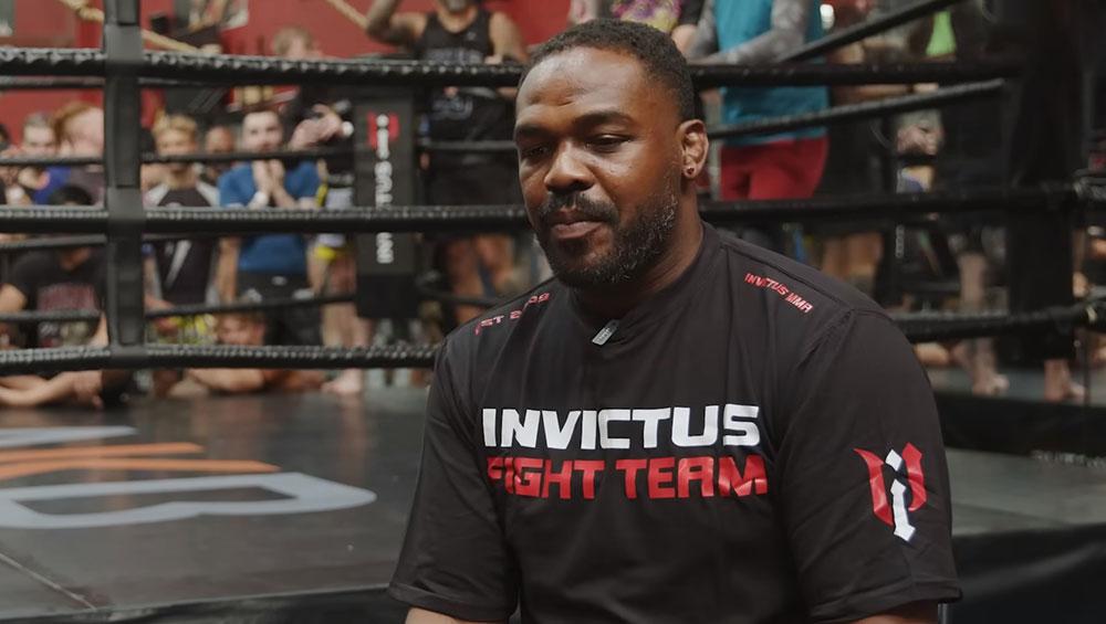 Jon Jones dit avoir refusé d'être en tête d'affiche de l'UFC 300 et un combat futur contre Tom Aspinall n’est pas exclu