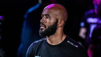 Demetrious Johnson ne croit pas aux chances de Volkanovski dans une revanche contre Topuria : “Tout ce qu'Ilia a à faire, c'est de le toucher”