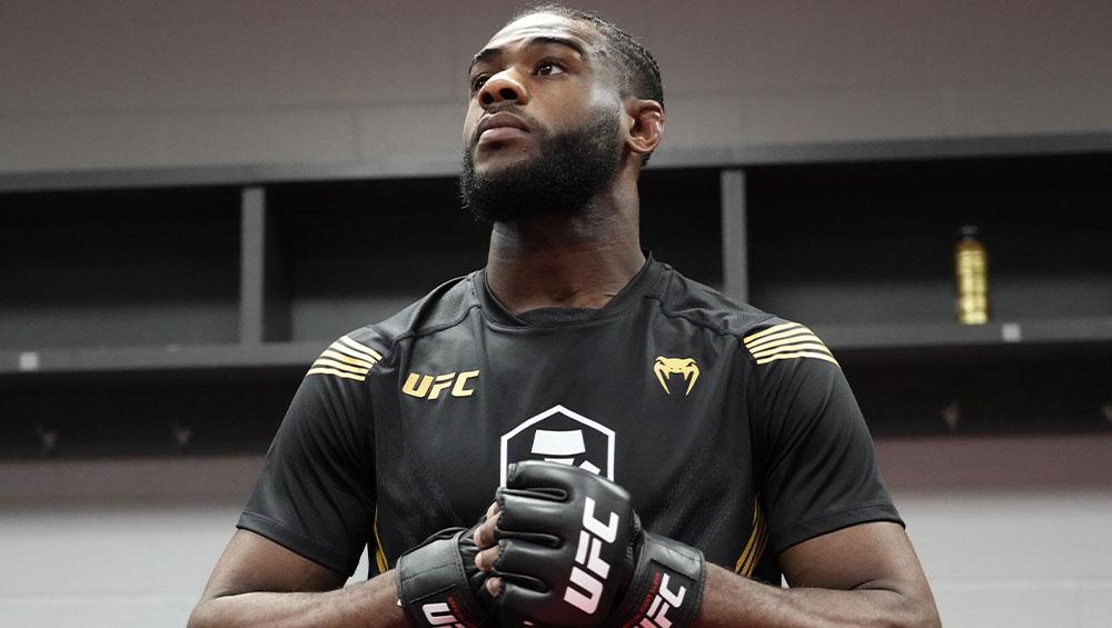 Aljamain Sterling prévoit un futur affrontement contre le champion de l'UFC, Ilia Topuria : “Ce ne sera pas un combat facile”