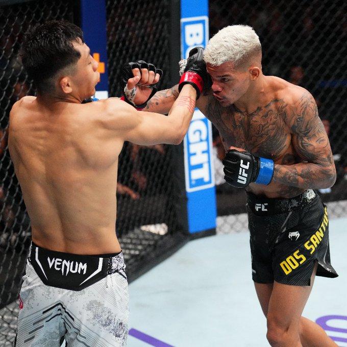 Felipe dos Santos remporte sa première victoire à l'UFC face à Victor Altamirano | UFC Mexico City