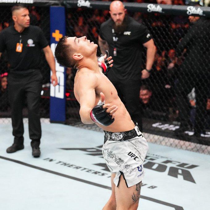 Manuel Torres remporte une victoire éclatante à l'UFC en soumettant Chris Duncan | UFC Mexico City