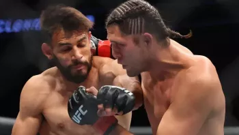 Yair Rodriguez reste positif malgré sa défaite par soumission contre Brian Ortega  | UFC Mexico City