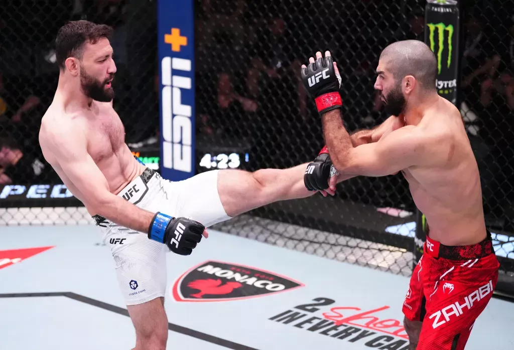 Aiemann Zahabi maintient sa série de victoires : Une performance impressionnante contre Javid Basharat | UFC on ESPN+ 96