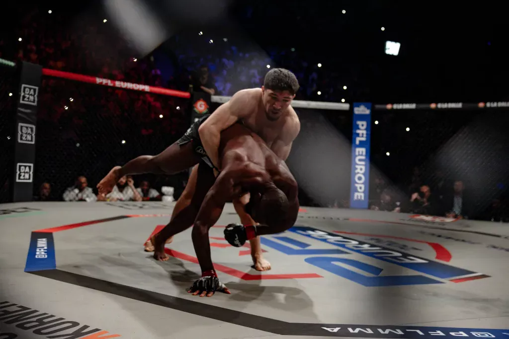 PFL EUROPE 1 : 2024 - Cedric Doumbe s'incline face à Baki, vidéos, photos