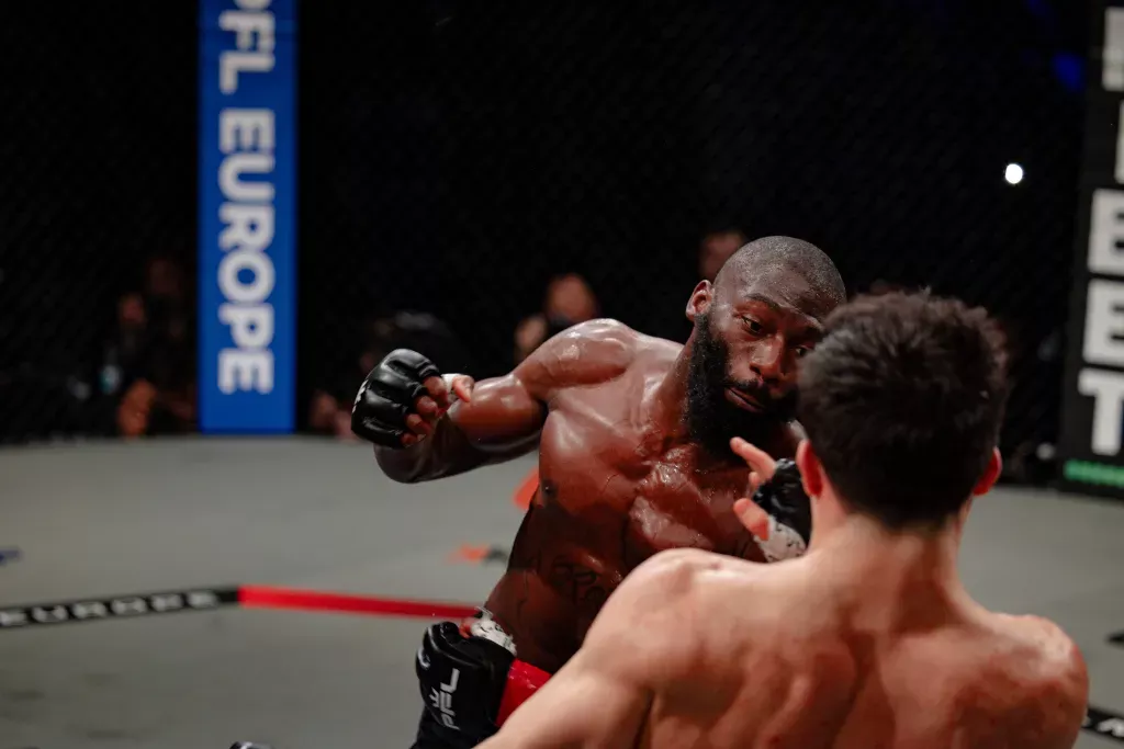 PFL EUROPE 1 : 2024 - Cedric Doumbe s'incline face à Baki, vidéos, photos