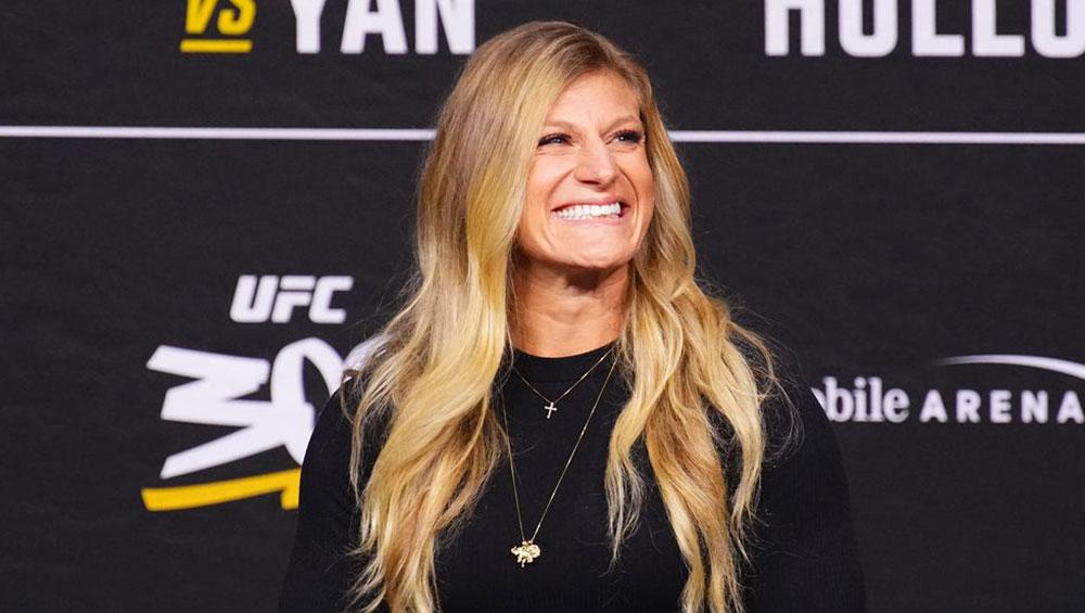 Kayla Harrison réagit à l'entraînement de Cris Cyborg avec Holly Holm pour l'UFC 300