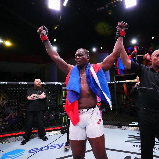 Ovince Saint Preux l'emporte sur le fil contre Kennedy Nzechukwu | UFC on ESPN+ 97