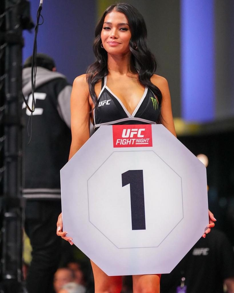 UFC on ESPN+ 97 - Les Rings girls : Red Dela Cruz, Vanessa Hanson, Luciana Andrade | Las Vegas