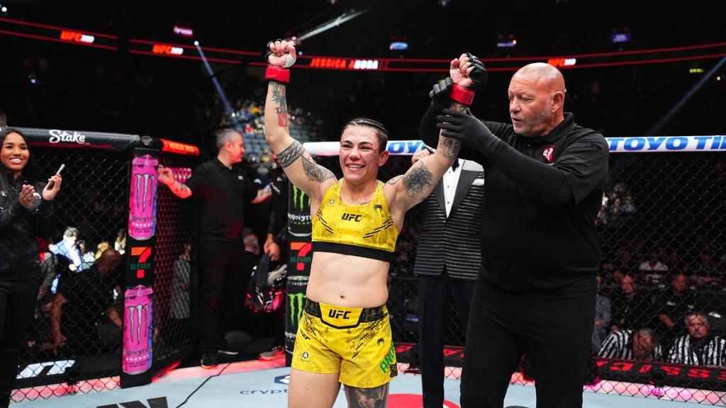 Jessica Andrade arrache la victoire face à Marina Rodriguez par décision partagée | UFC 300