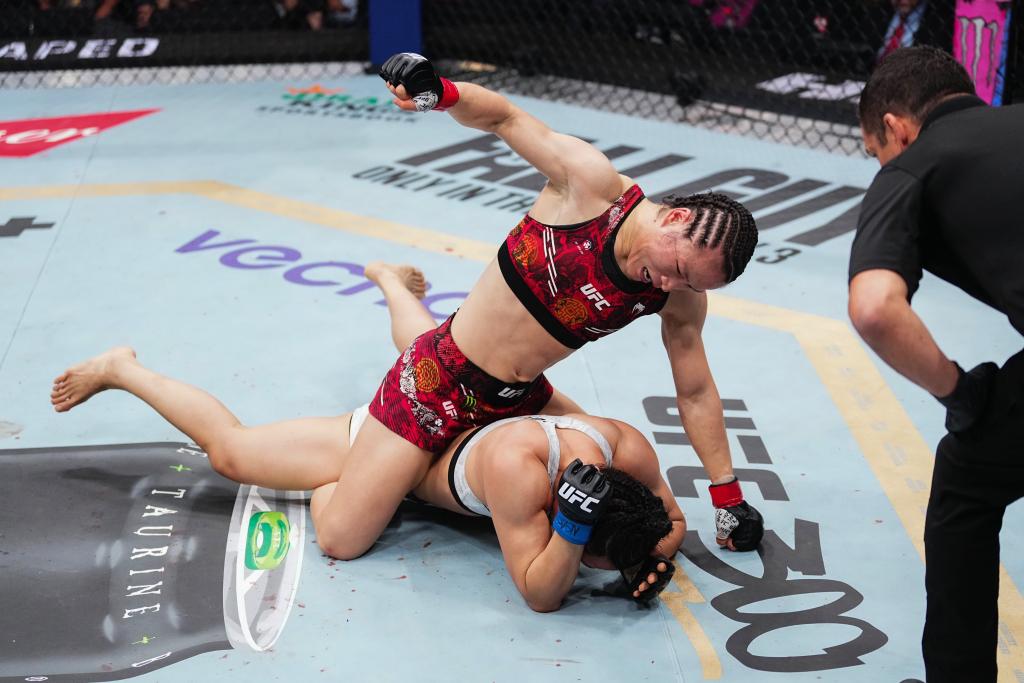 Victoire difficile mais méritée pour la championne Zhang Weili | UFC 300