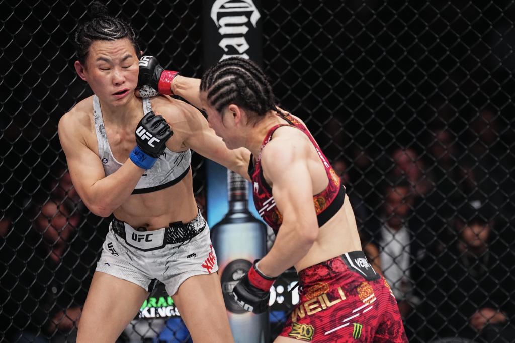 Victoire difficile mais méritée pour la championne Zhang Weili | UFC 300