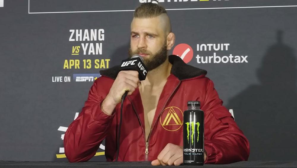 Jiri Prochazka vise un nouveau combat pour le titre des poids mi-lourds | UFC 300