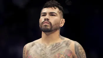 Anthony Hernandez forfait pour son combat contre Roman Dolidze à l'UFC 302