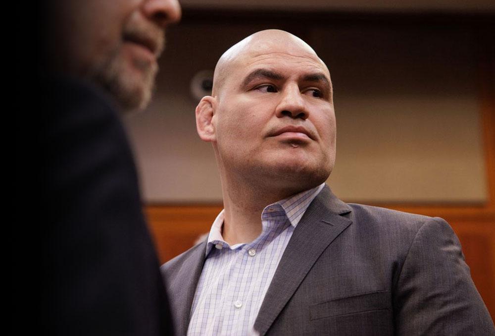 Cain Velasquez condamné à cinq ans de prison pour tentative de meurtre après une fusillade en 2022​
