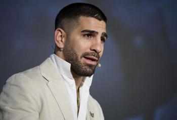 Ilia Topuria accuse Khabib Nurmagomedov de fuir l’affrontement pour protéger Islam Makhachev
