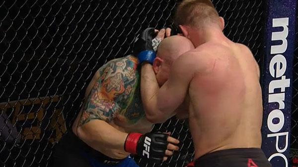 UFC on Fox 22 - Josh Emmett contre Scott Holtzman