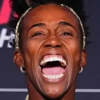 Alexia Thainara Burguesinha