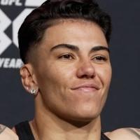 Jessica Andrade Bate Estaca