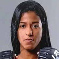 Karoline Martins Mão de Pedra