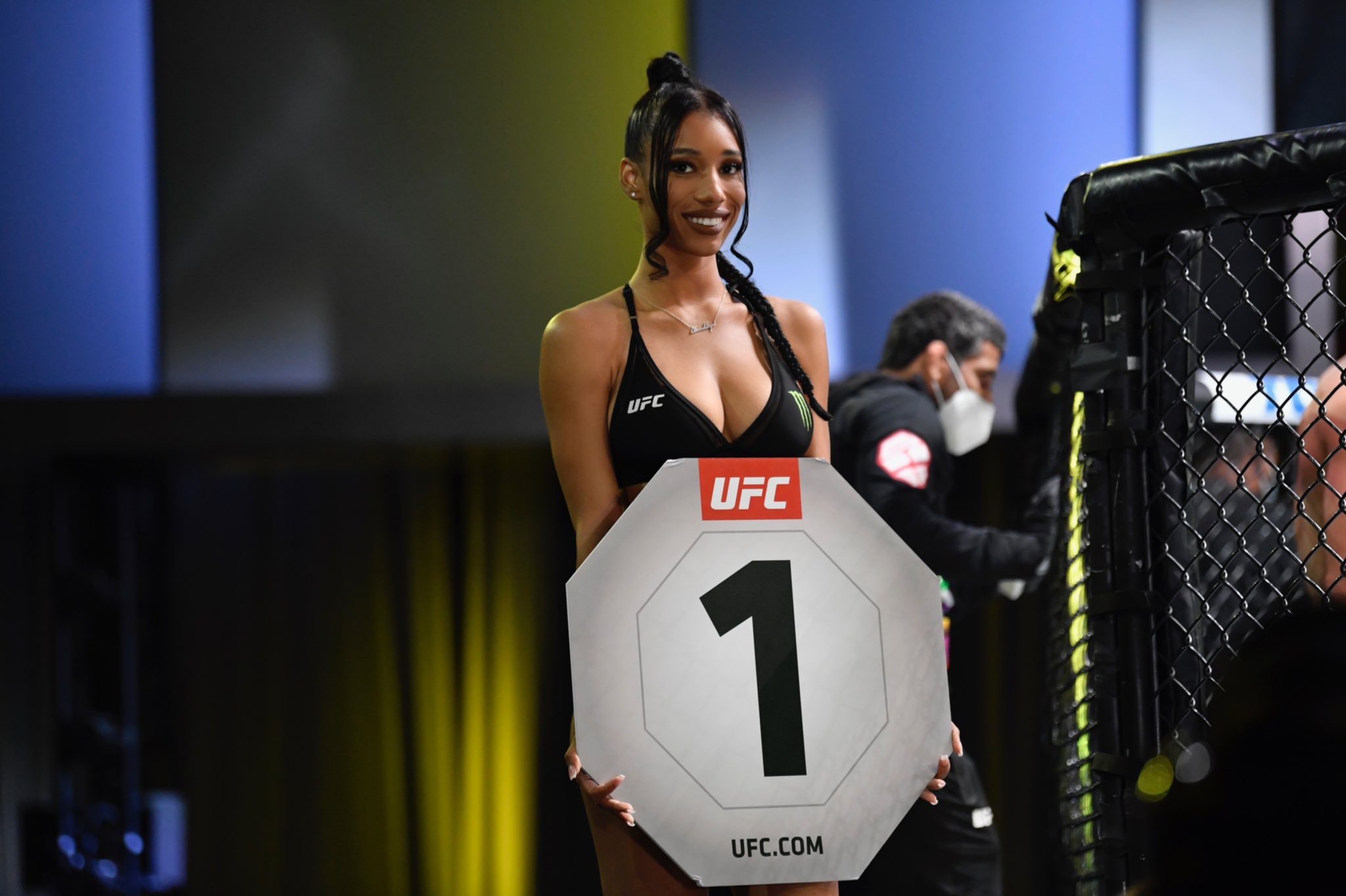 UFC on ESPN 18 : Octagon girls